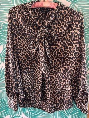 Liverpool leopard/cheetah print long sleeve blouse with neck tie detail sz XS